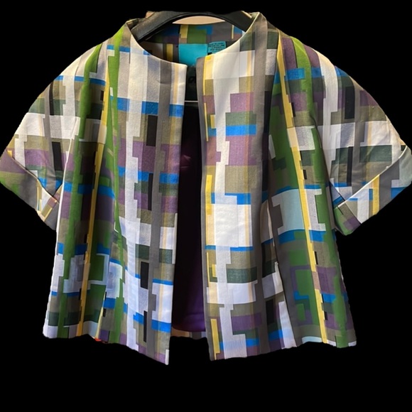 🌞Short sleeve cropped jacket. - Picture 1 of 3